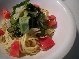夏野菜たっぷり☆ゆかり風味の冷製パスタ♪