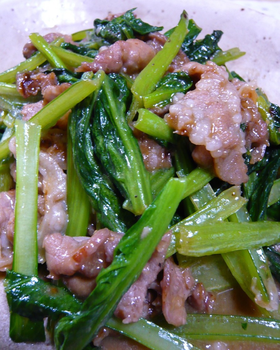 小松菜と豚こま肉の味噌炒め♡の画像