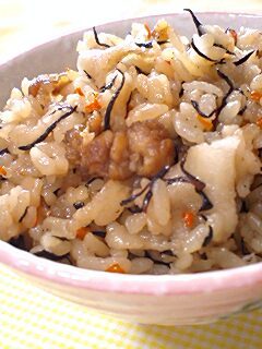 おこげ最高!豚とひじきの炊き込みご飯♡