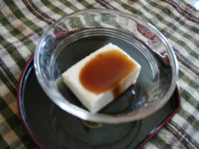 まろやか手作り黒蜜 DE (^0^)豆腐くず餅