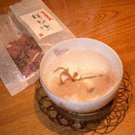 桜花漬茶