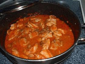 Poulet Chasseur(チキンの煮込み)