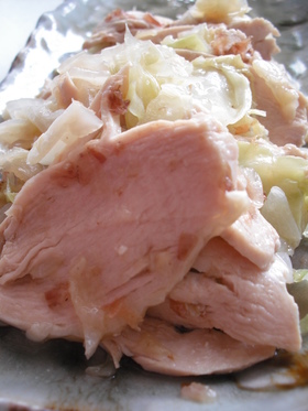 蒸し鶏とキャベツのにんにくレモンマリネ