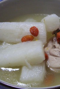 台湾家庭料理♪長芋＆鶏肉のスープ♪