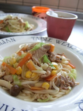 ☆簡単!でもハマル焼きうどん☆