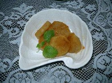 サツマイモご飯とサツマイモのレモン炒めの写真