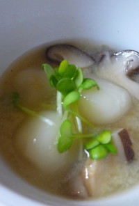 ミート白玉の味噌スープ
