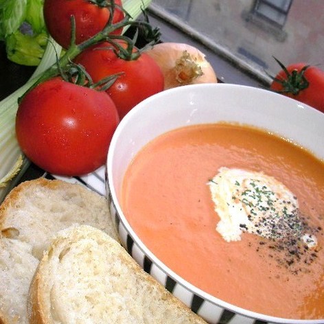 トマトとセロリのクリームスープ