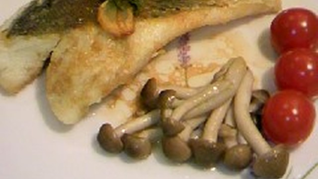 スズキの簡単ムニエル ポン酢味 レシピ 作り方 By Sayo324 クックパッド 簡単おいしいみんなのレシピが353万品