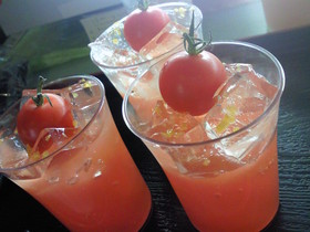 ミニトマトを飾って☆ナマ＊トマトゼリー