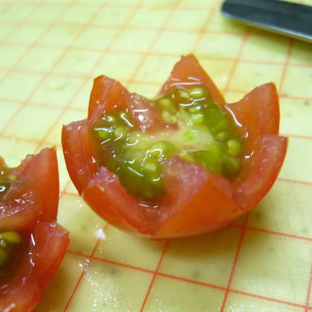 プチトマトde花の飾り切り 写真付き レシピ 作り方 By みーる クックパッド