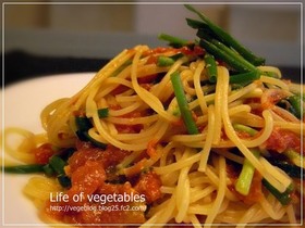瓶うにのトマトソースパスタ