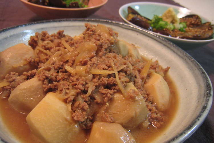 味噌バターが絶妙 里芋とひき肉の煮物 レシピ 作り方 By はなてぃん クックパッド 簡単おいしいみんなのレシピが355万品