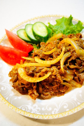 ✿牛肉と玉ねぎのカレーケチャップ炒め✿