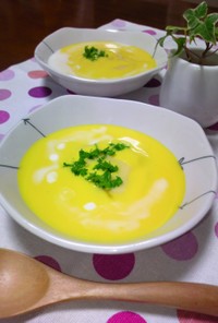コーンババロアin冷製かぼちゃスープ