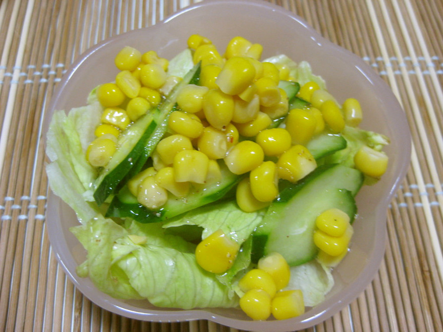 超簡単♪レタス・きゅうり・コーンのサラダの画像