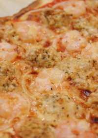 鮭マヨバジルとエビプリピザ