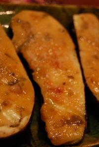 茄子のネギ味噌マヨのピザ風焼き