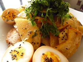 手羽先と夏野菜の揚げびたし