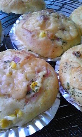 ホットケーキミックスで☆簡単惣菜パン