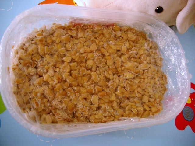 湯たんぽで手作り納豆の画像