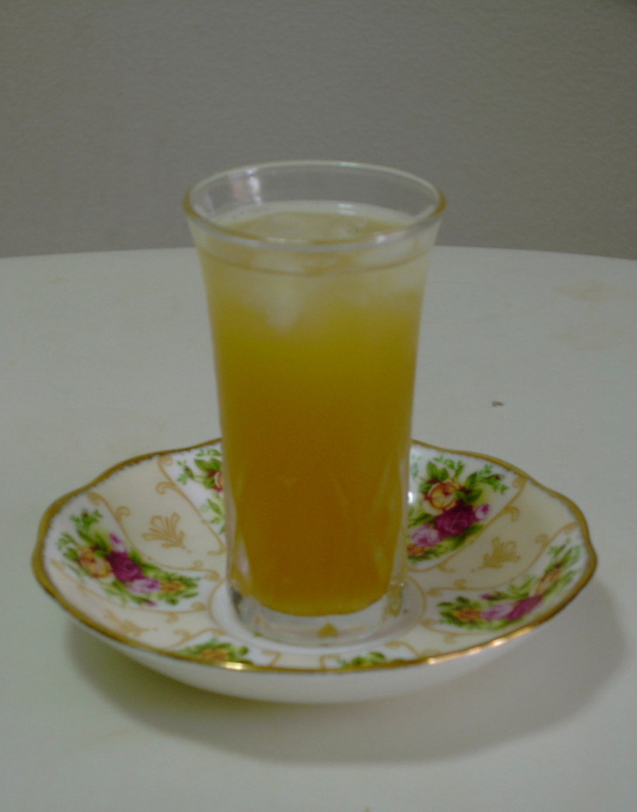 梅酒のカクテル（パインジュース）の画像