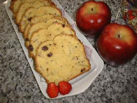 ☆りんごと黒ゴマの簡単パウンドケーキ<レーズン入り>☆