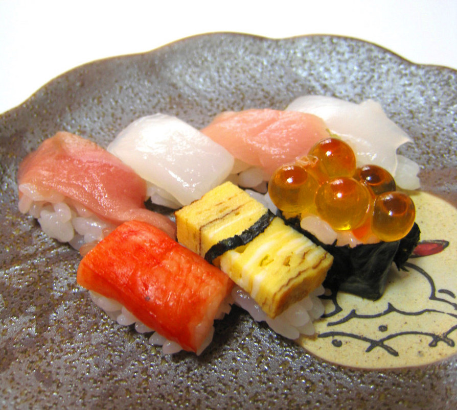 ひな祭りに超ミニミニお寿司～！！の画像