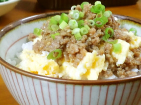 スタミナ焼肉そぼろ丼