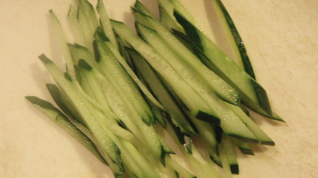 冷やし中華や中華くらげに きゅうり レシピ 作り方 By ゆーたんﾖﾘ クックパッド 簡単おいしいみんなのレシピが354万品