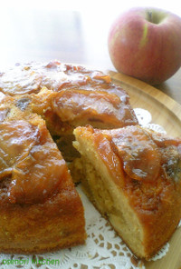 林檎とレーズンのアップサイドダウンケーキ