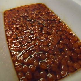 生筋子をほぐして作るイクラ醤油漬け