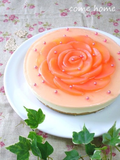 桃のお花のレアチーズケーキの写真