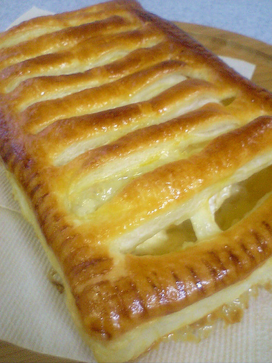りんごとカマンベールのパイの写真