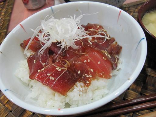 マグロの漬け丼の画像