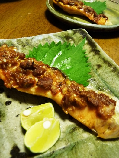 切り身魚のネギ味噌焼きの写真