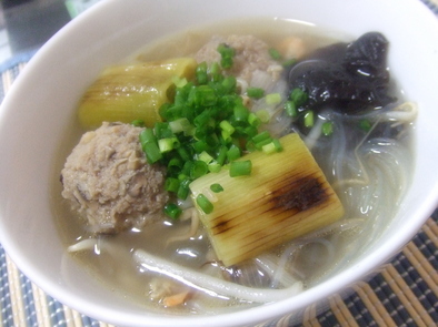 焼きネギ入り(❤￫艸￩)肉団子春雨スープの写真