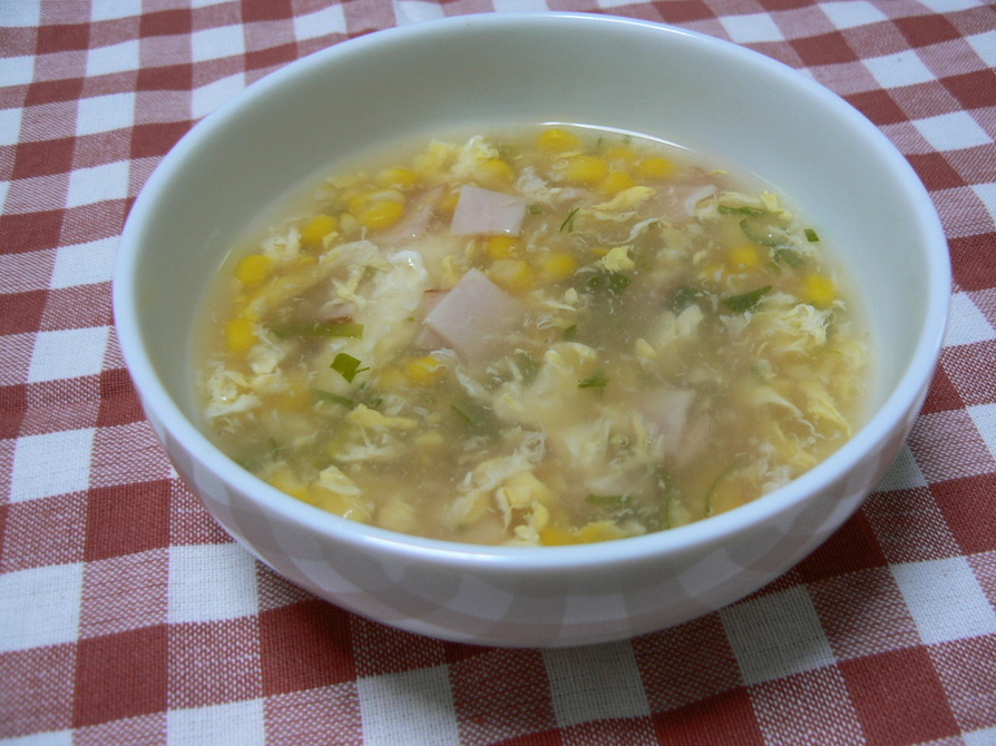 ハム・コーン入り中華スープの画像