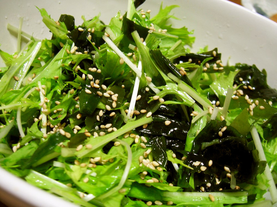 ごま油と塩で✿水菜のシンプルサラダの画像