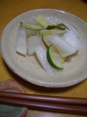 余った大根は爽やか漬物にしましょ☆