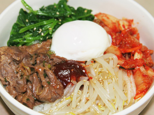 焼肉のタレで簡単ビビンバ 韓国ごはん レシピ 作り方 By りおん クックパッド