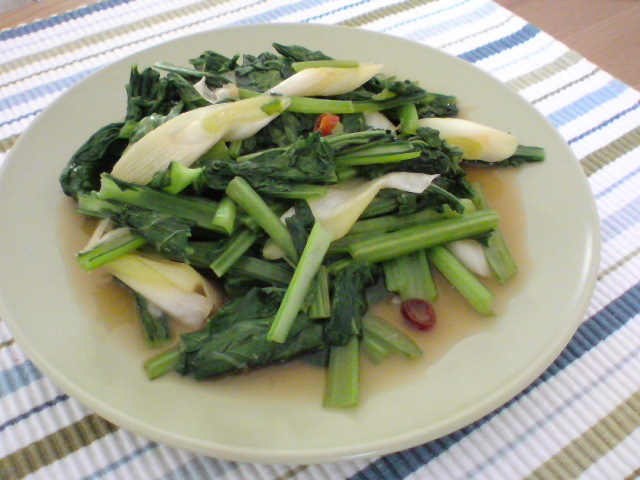 小松菜とネギのピリ辛炒めの画像