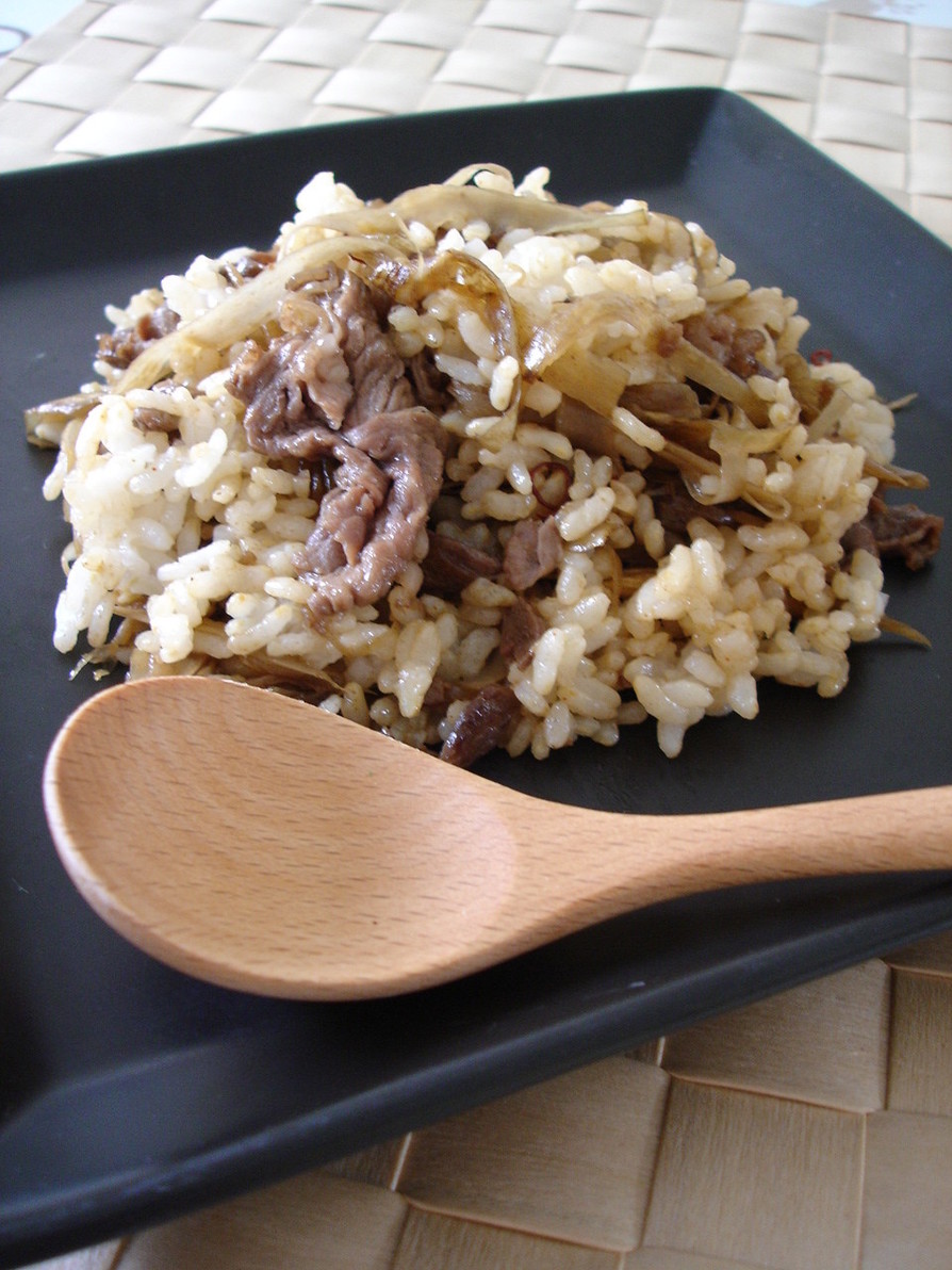 牛肉とごぼうの混ぜご飯❤オイスター風味の画像