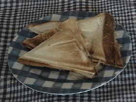 ホワイトシチューdeホットサンド!