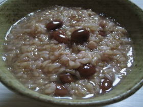 ちょうど一人分☆毎朝食べたい!黒豆玄米粥