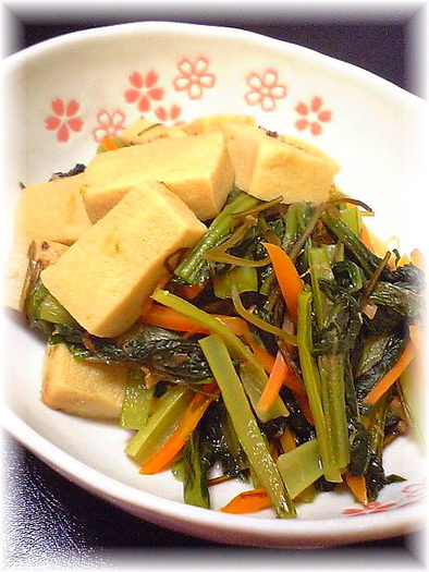 ほっとするね♪高野豆腐と小松菜の炒め煮。の写真