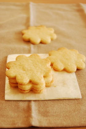 お菓子屋さんのバタークッキー