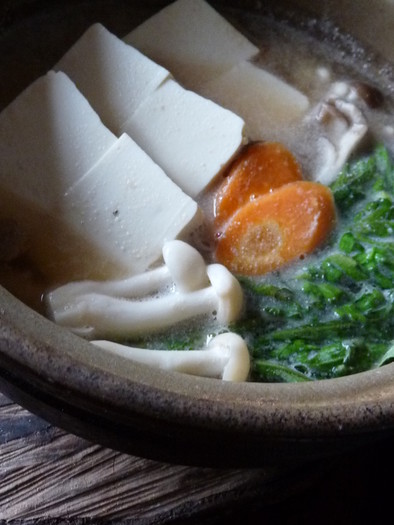 胡麻風味の湯豆腐の写真