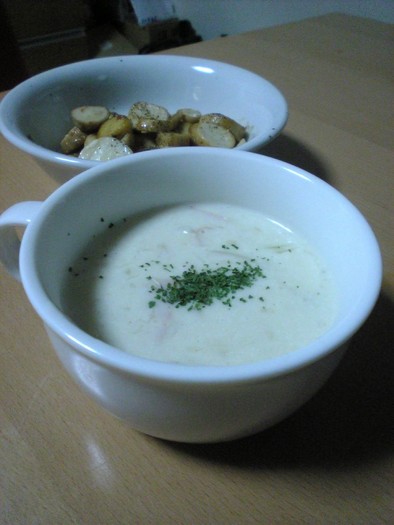 ♪牛乳とおろしジャガイモで簡単スープ♪の写真