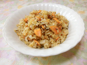 残り物で簡単❤鮭マヨチャーハン